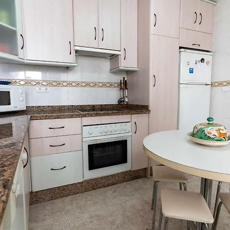 Rentafive - 120m2 - Ascensor - 2min Playa Apartament