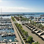 Rentafive - 120m2 - Ascensor - 2min Playa Apartment