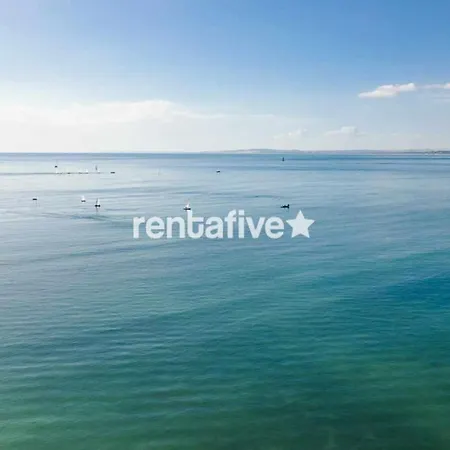 Rentafive - 120m2 - Ascensor - 2min Playa
