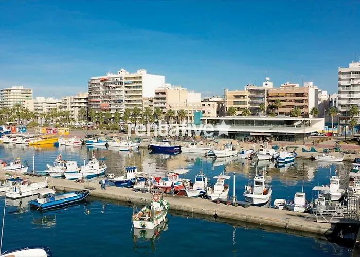 Rentafive - 120m2 - Ascensor - 2min Playa *